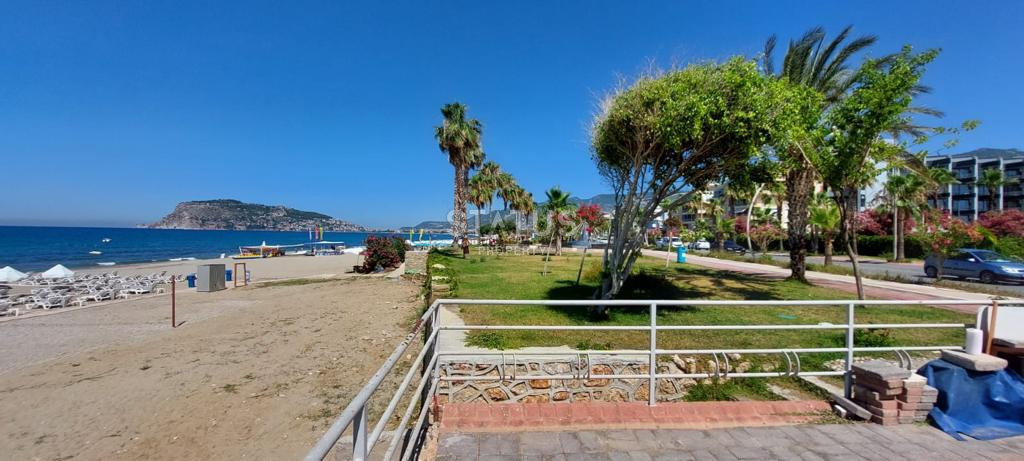 Квартира 1+1 в доме городского типа 50м от моря в ОБА. 60м2 фото 20