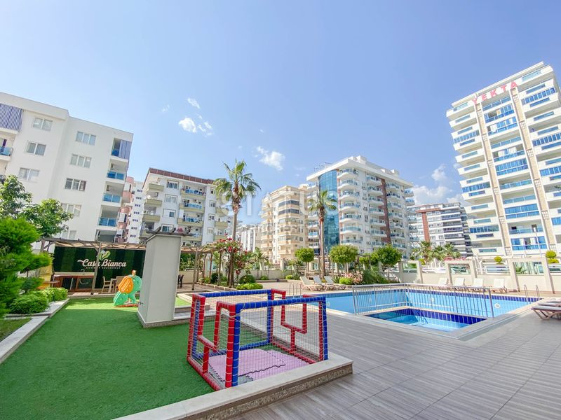 Furnished apartment in a luxury complex in the center of Mahmutlar. 65m2 фото 35