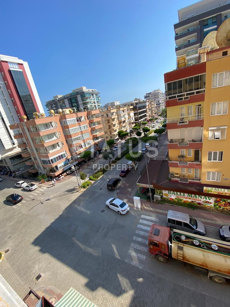 Spacious furnished 1+1 apartment in a complex with infrastructure in Mahmutlar. 65m2 фото 9