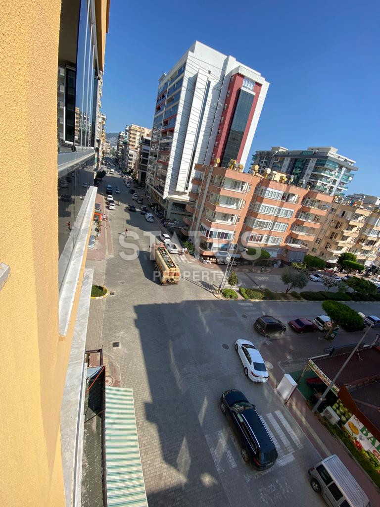 Spacious furnished 1+1 apartment in a complex with infrastructure in Mahmutlar. 65m2 фото 14