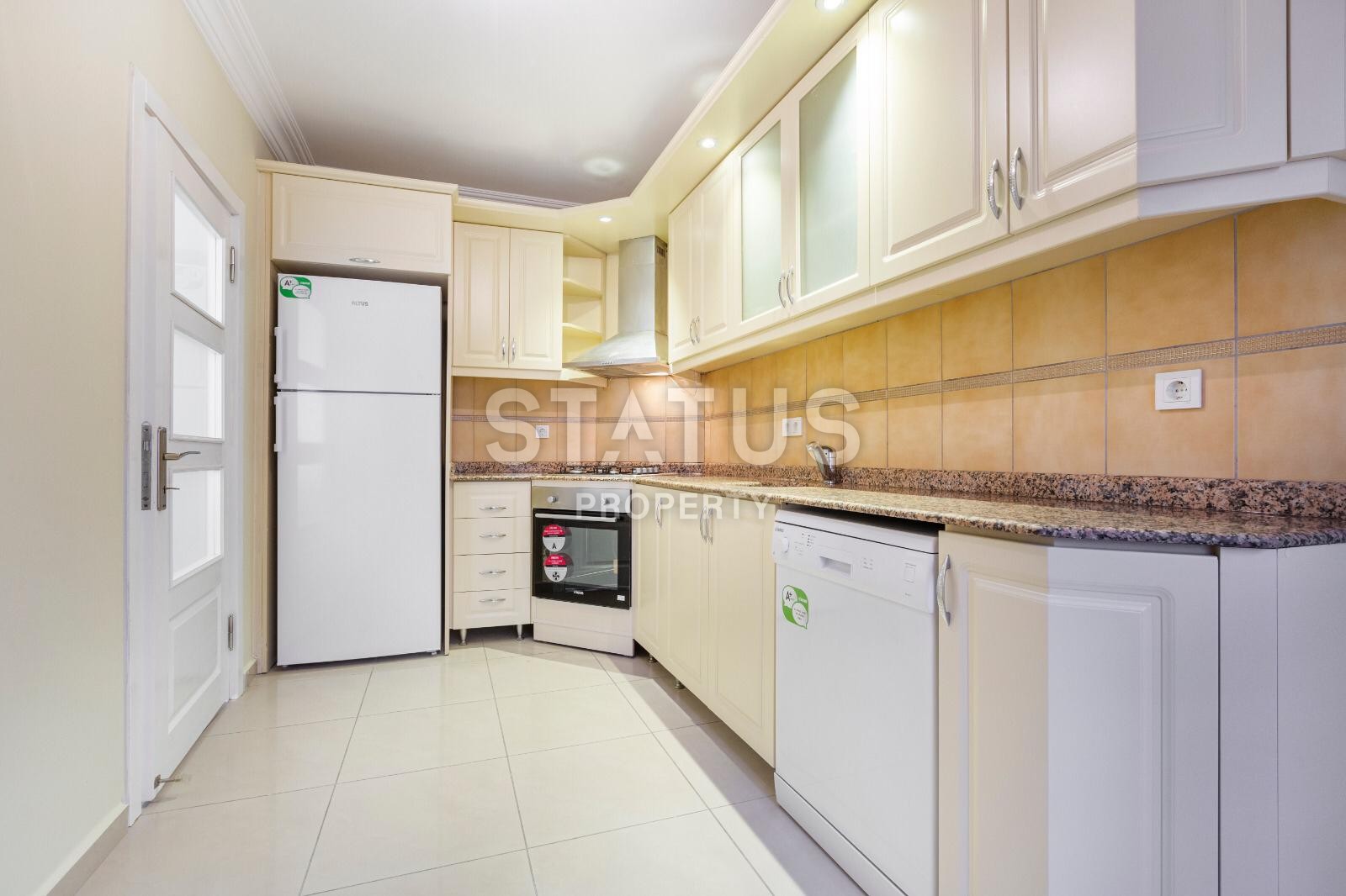 Квартира с новой мебелью 2+1 в центре Махмутлара 130 кв.м. фото 8