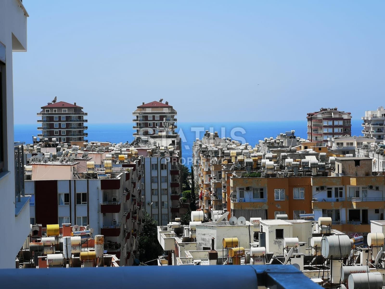 Просторная квартира в новом комплексе с бассейном и джакузи на крыше. 65 кв.м. фото 18