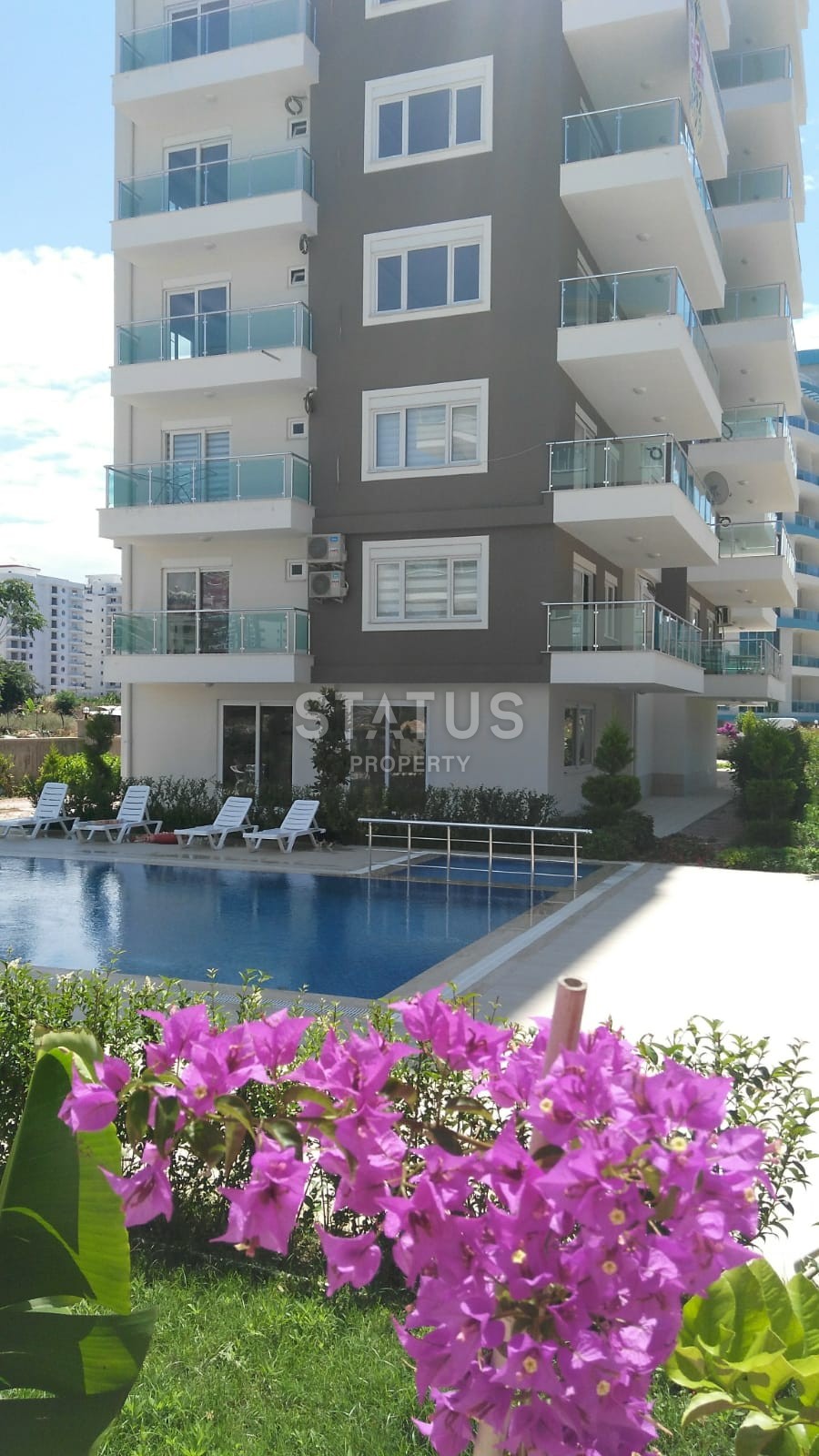 Просторная двухкомнатная квартира в комплексе с бассейном, 75 м2 фото 16