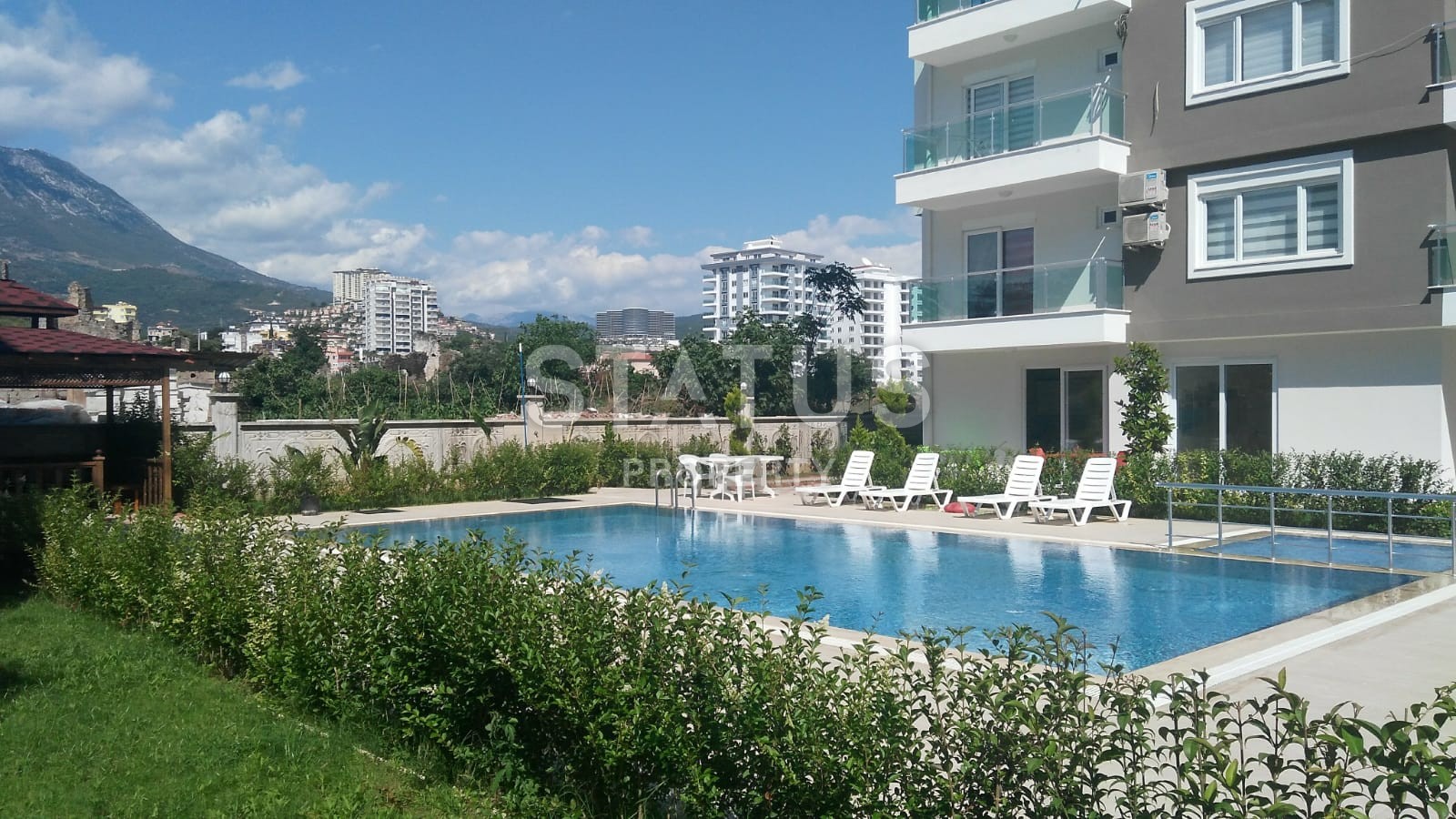 Просторная двухкомнатная квартира в комплексе с бассейном, 75 м2 фото 15