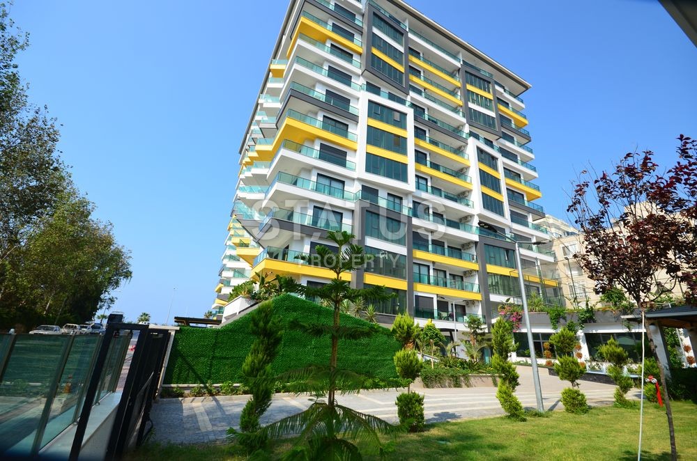 Квартиры в элитном комплексе на первой береговой линии в Махмутларе. фото 5