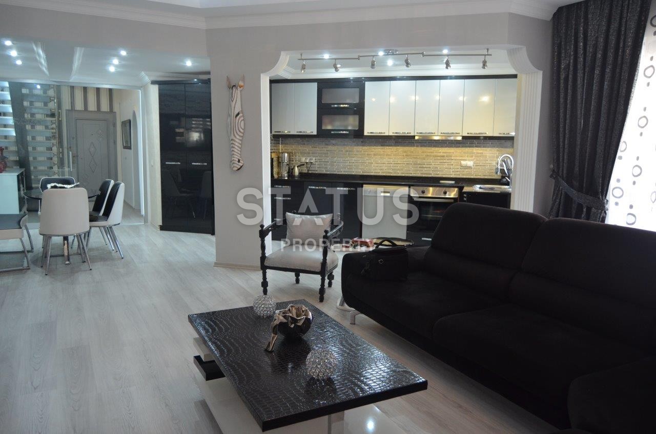 Большой меблированный дуплекс 4+1 в Махмутларе Алания, до моря 50 м, 195 м2 фото 4