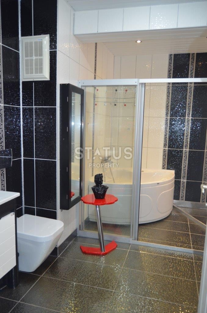 Большой меблированный дуплекс 4+1 в Махмутларе Алания, до моря 50 м, 195 м2 фото 28