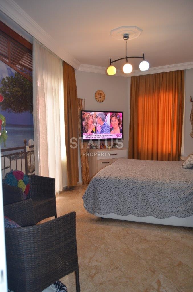 Большой меблированный дуплекс 4+1 в Махмутларе Алания, до моря 50 м, 195 м2 фото 13