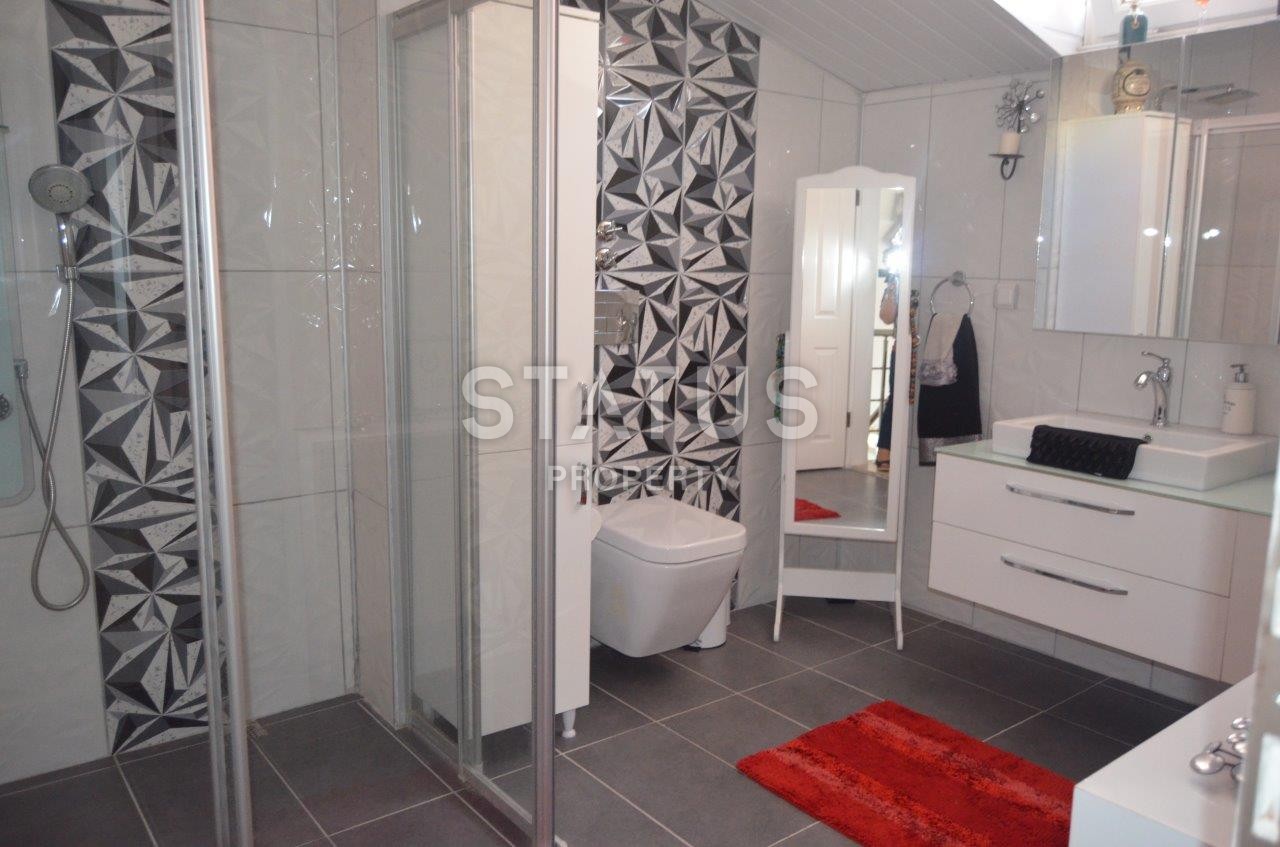 Большой меблированный дуплекс 4+1 в Махмутларе Алания, до моря 50 м, 195 м2 фото 31