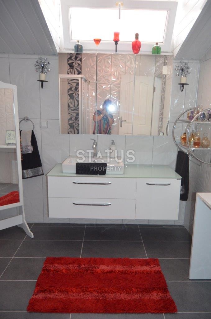 Большой меблированный дуплекс 4+1 в Махмутларе Алания, до моря 50 м, 195 м2 фото 32