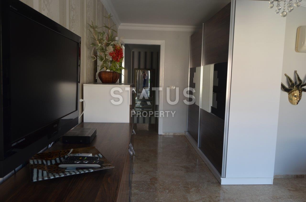 Большой меблированный дуплекс 4+1 в Махмутларе Алания, до моря 50 м, 195 м2 фото 27