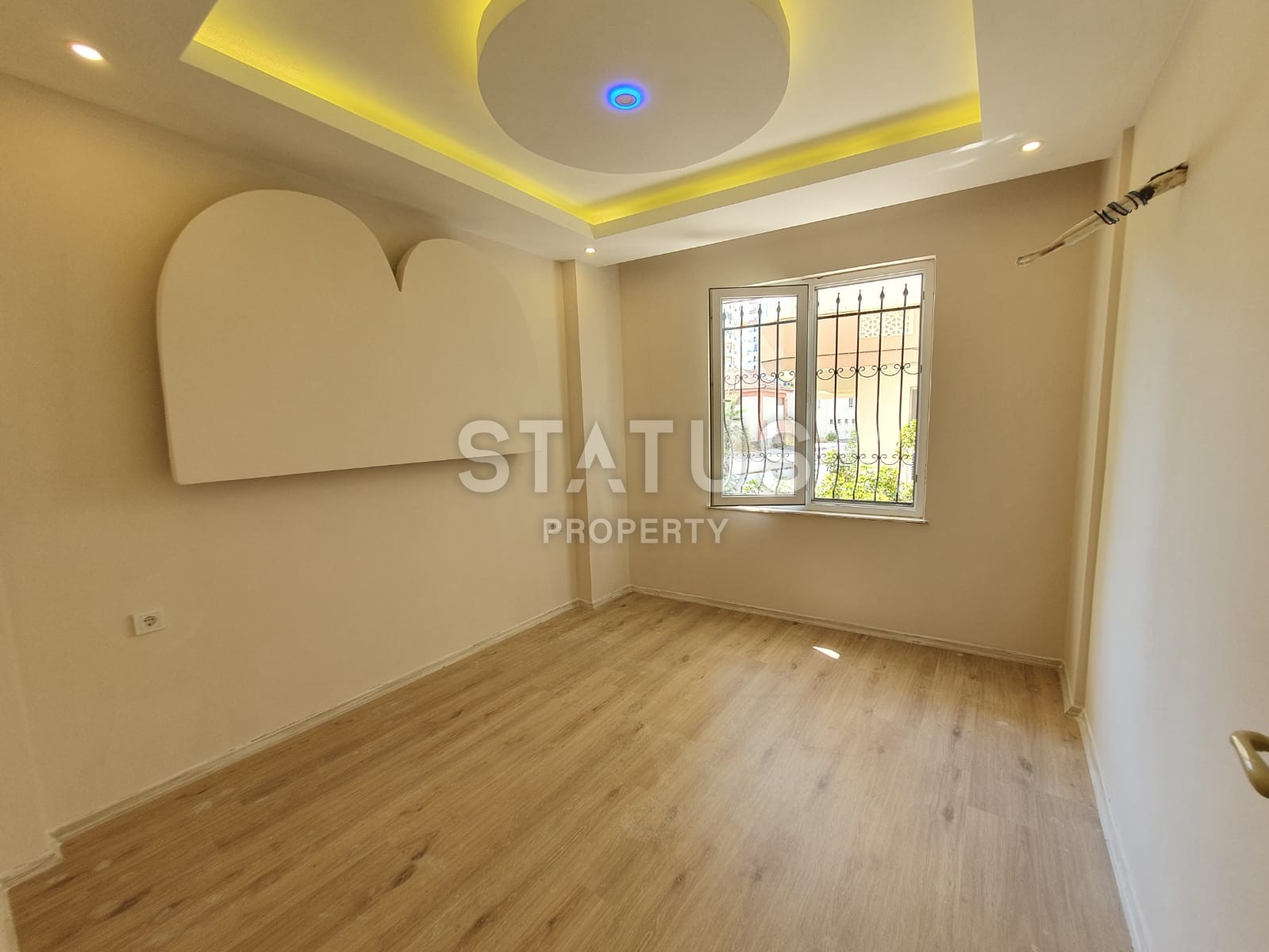 Недорогая двухкомнатная квартира с ремонтом в Махмутларе, 60 м2 фото 4