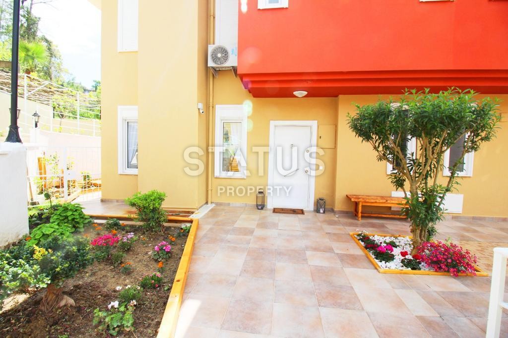 Spacious villa 2+1 in a complex with a swimming pool, Kargicak 140 m2 фото 11