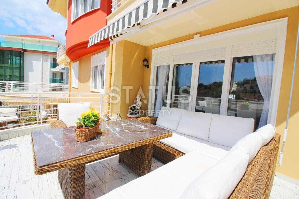 Spacious villa 2+1 in a complex with a swimming pool, Kargicak 140 m2 фото 4