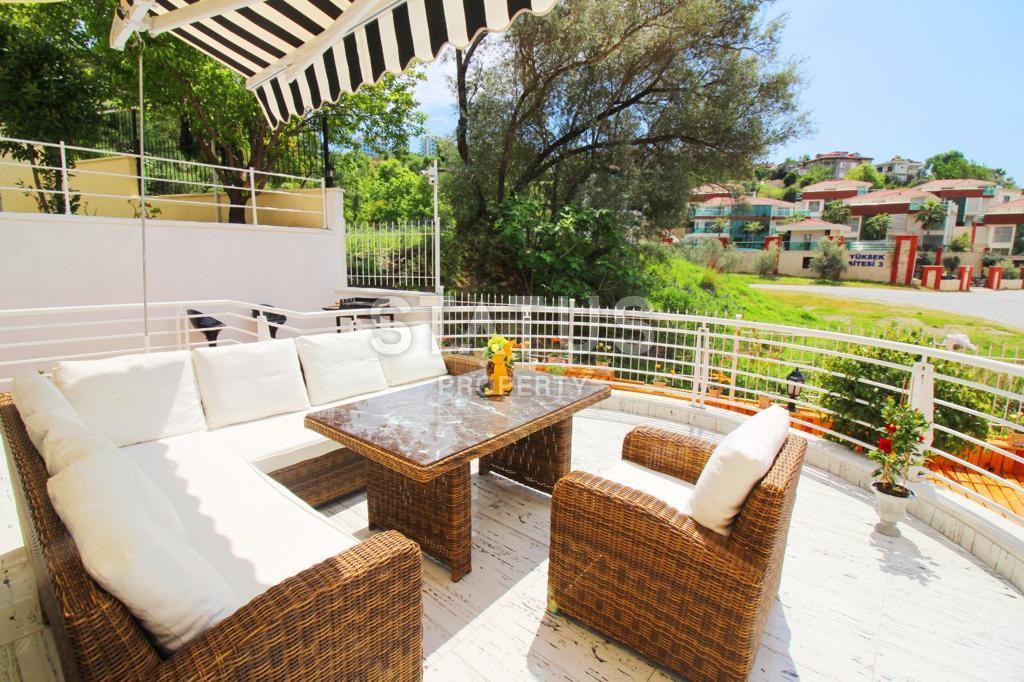 Spacious villa 2+1 in a complex with a swimming pool, Kargicak 140 m2 фото 5