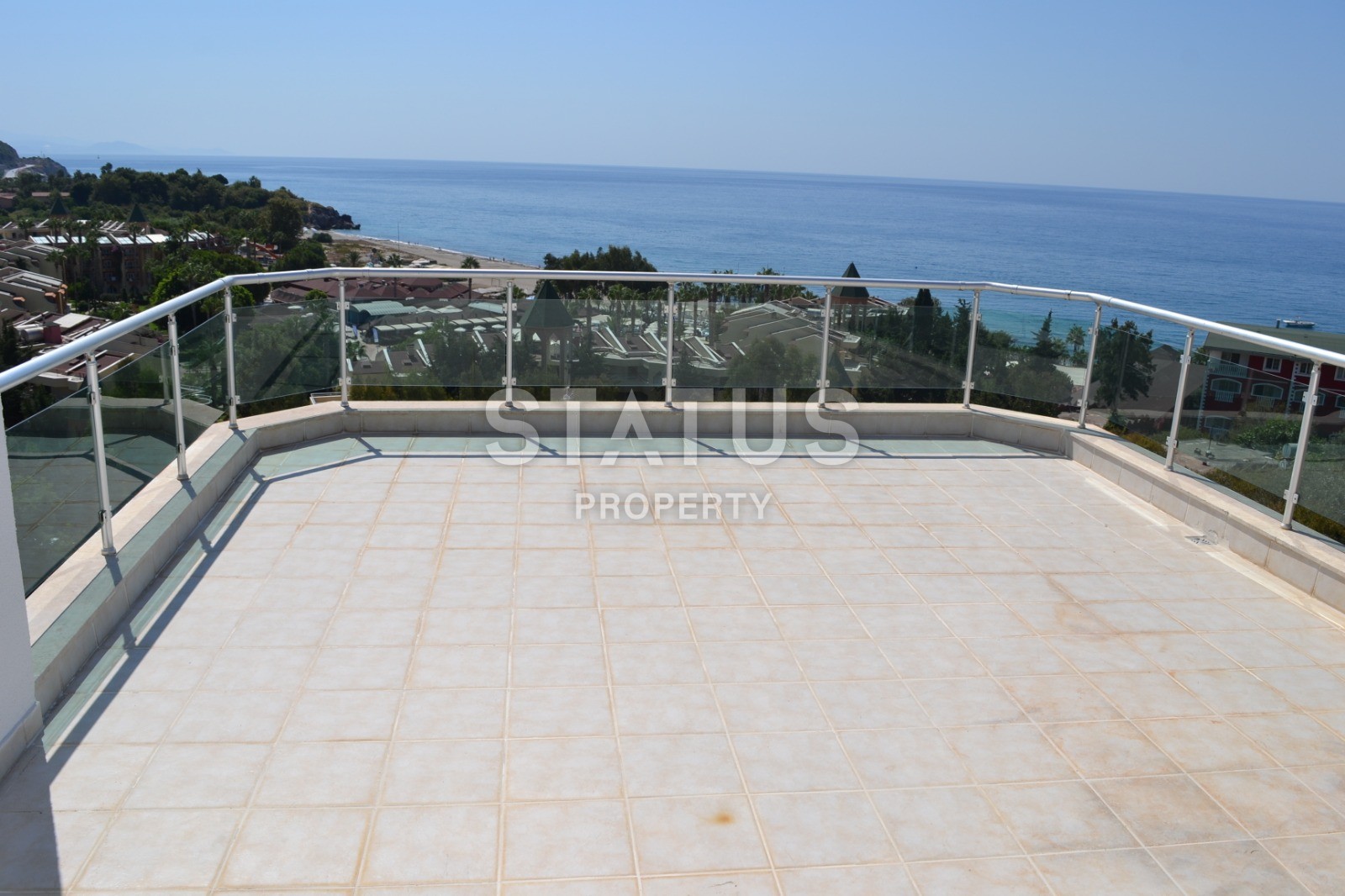 Дублекс с прямым видом на море и собственным гаражом в Конаклы 150 кв.м. фото 5