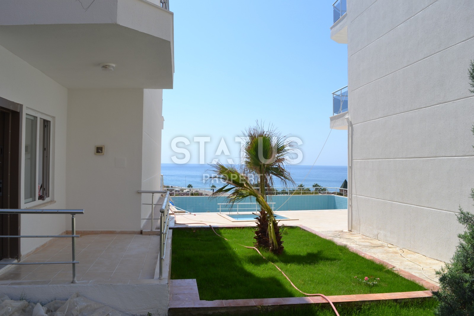 Дублекс с прямым видом на море и собственным гаражом в Конаклы 150 кв.м. фото 9