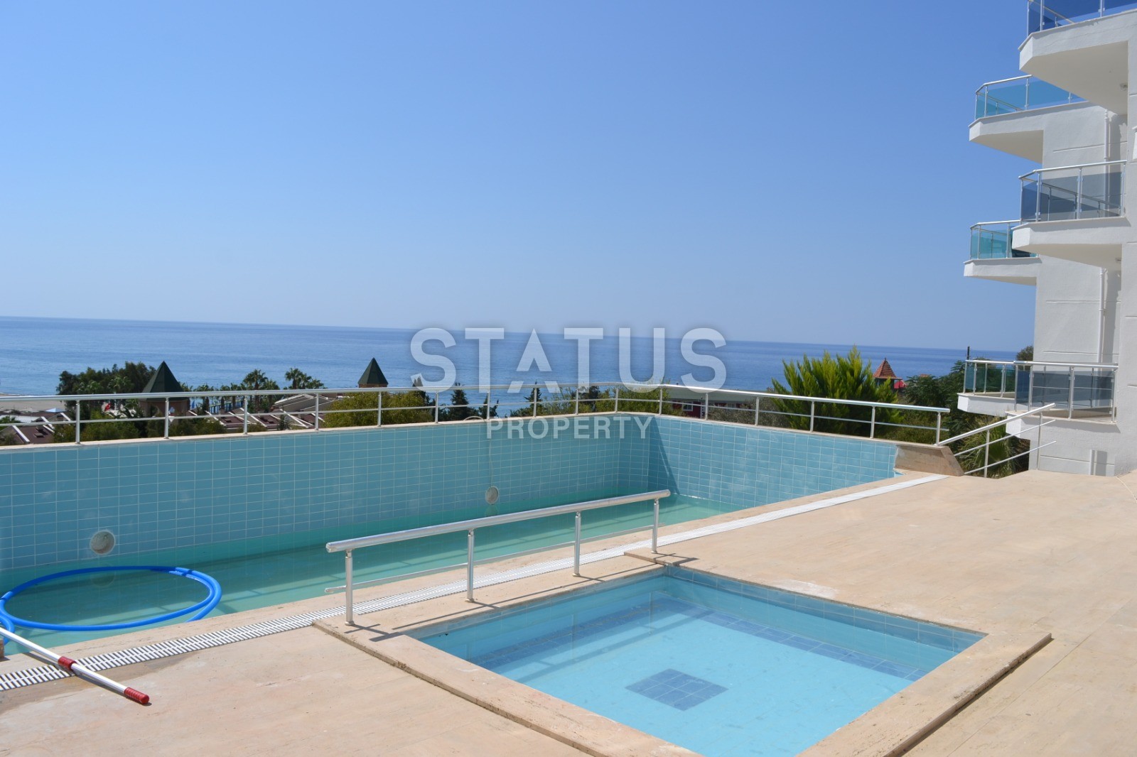 Дублекс с прямым видом на море и собственным гаражом в Конаклы 150 кв.м. фото 24