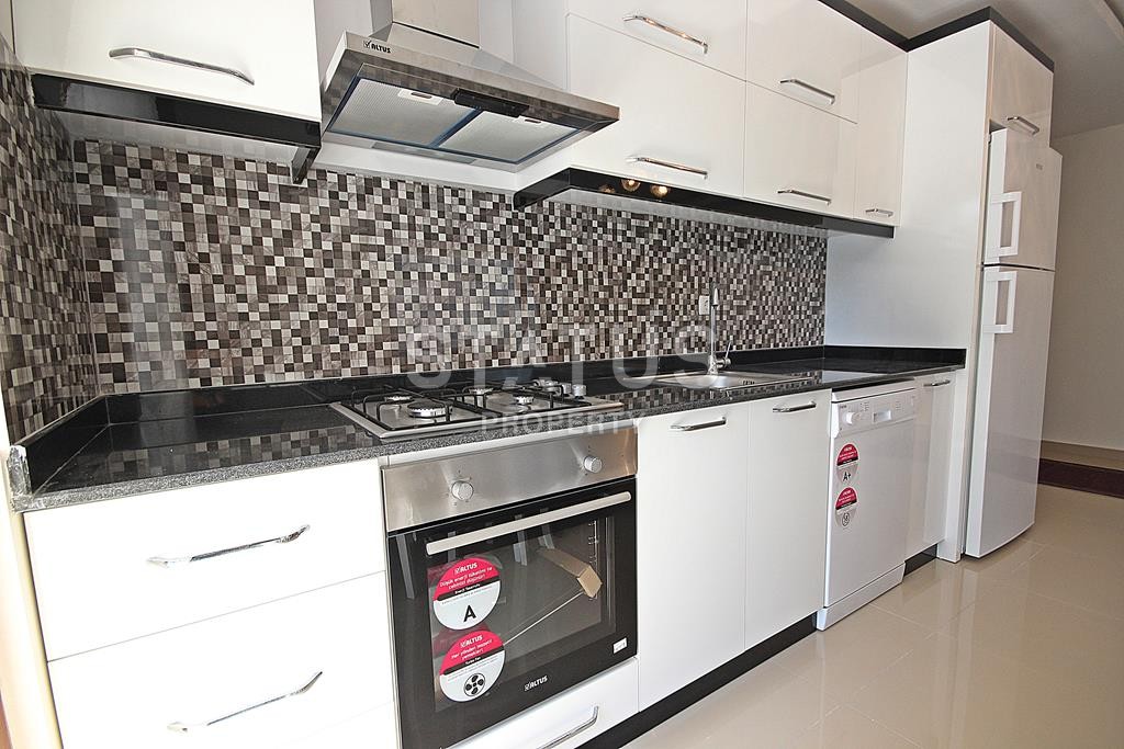 Меблированная трехкомнатная квартира в новом комплексе в Махмутларе, 110 м2. фото 14