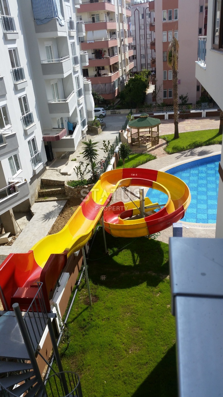 Меблированная трехкомнатная квартира в новом комплексе в Махмутларе, 110 м2. фото 28