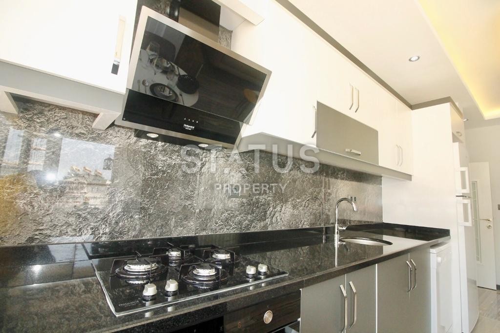 Меблированная квартира с ремонтом и видом на горы, в центре Аланьи, 60 м2 фото 16