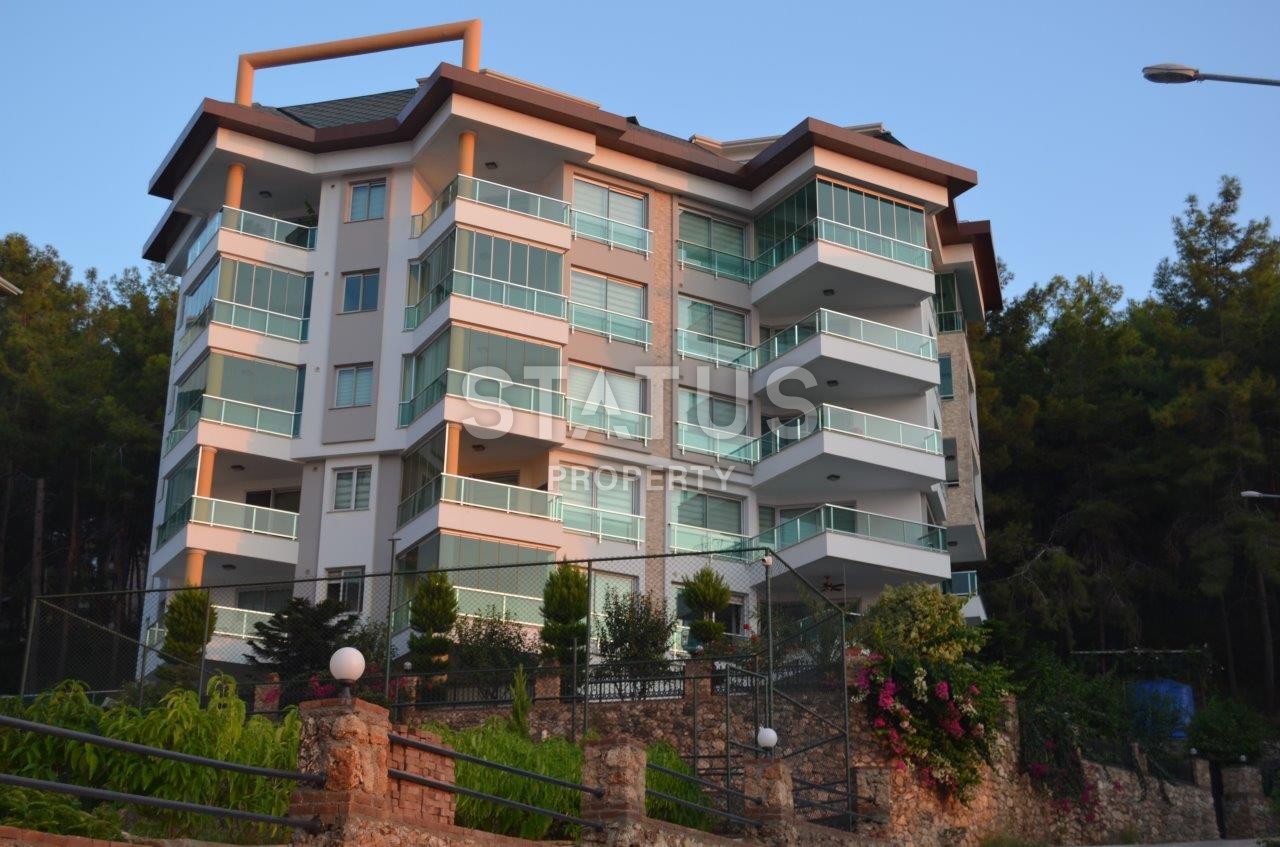 Three-room apartment overlooking the sea and pine forest in Kargicak, 110 m2 фото 3
