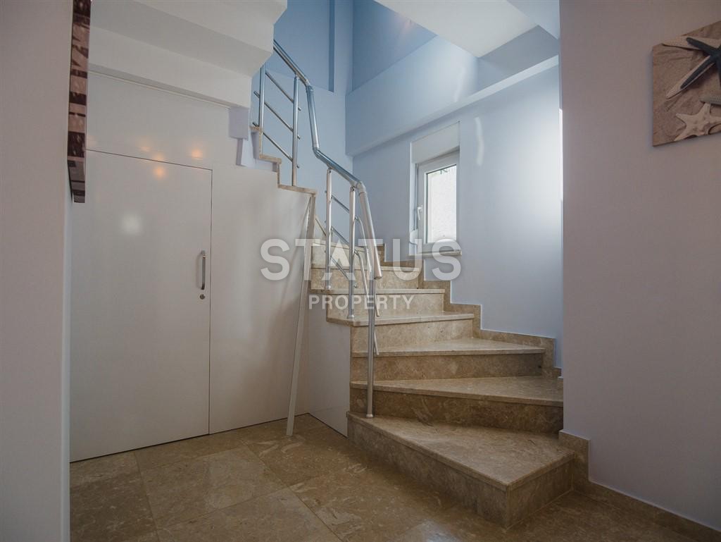 Потрясающая вилла с личным бассейном в центре Алании по отличной цене 200 кв.м. фото 11