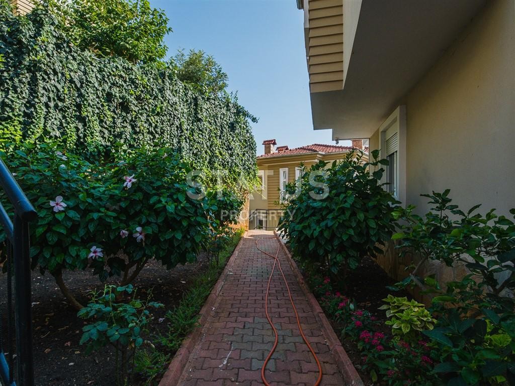 Потрясающая вилла с личным бассейном в центре Алании по отличной цене 200 кв.м. фото 14