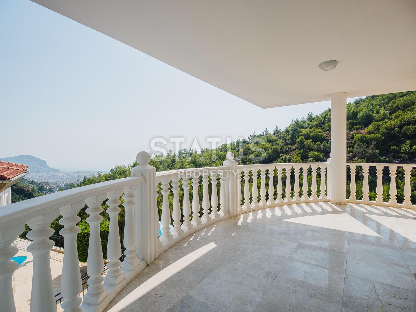 Потрясающая вилла с личным бассейном в центре Алании по отличной цене 200 кв.м. фото 15