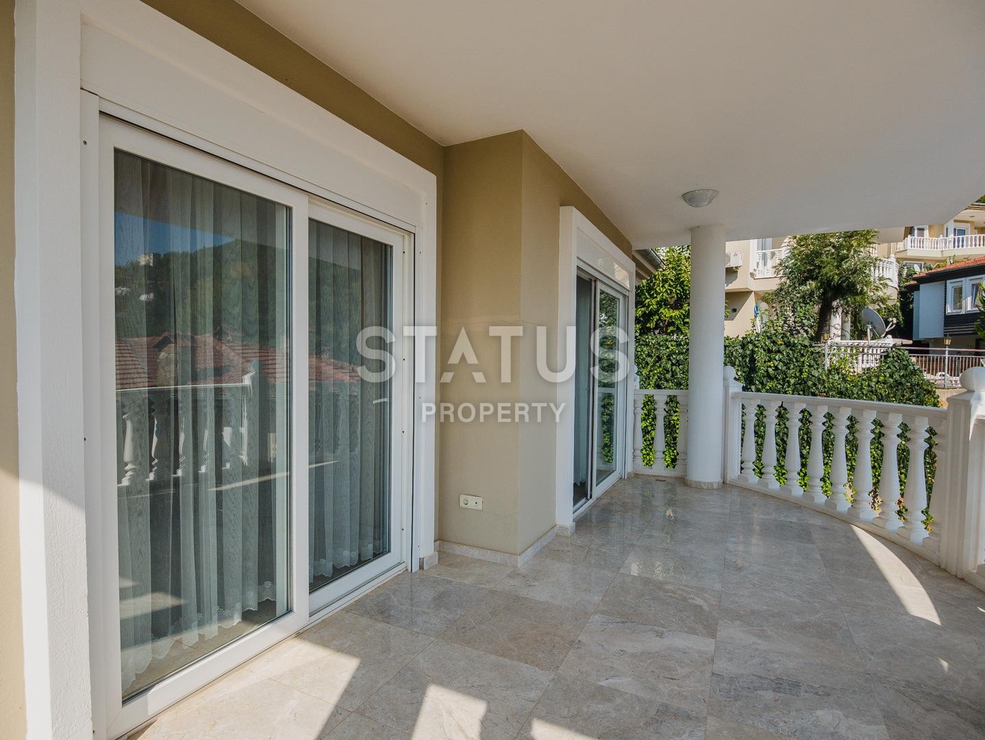 Потрясающая вилла с личным бассейном в центре Алании по отличной цене 200 кв.м. фото 20