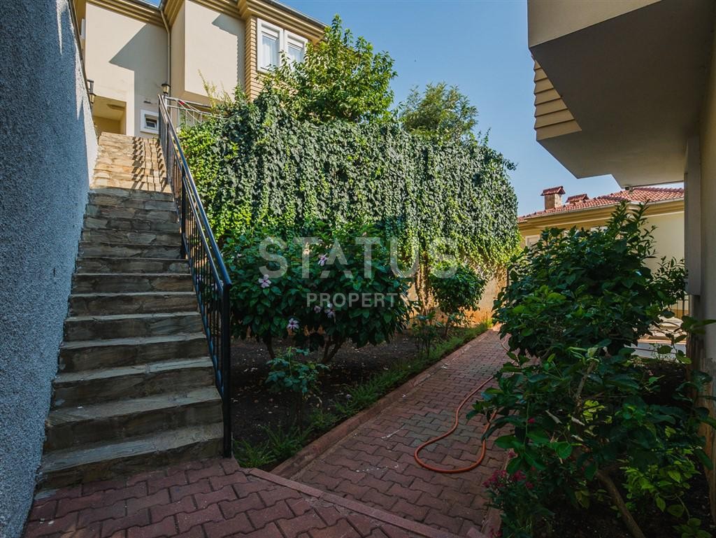 Потрясающая вилла с личным бассейном в центре Алании по отличной цене 200 кв.м. фото 21