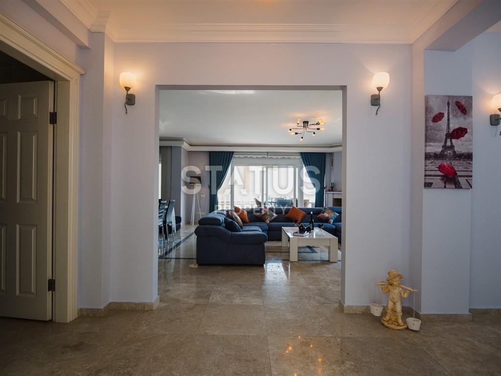 Потрясающая вилла с личным бассейном в центре Алании по отличной цене 200 кв.м. фото 32