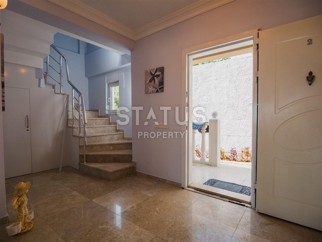 Потрясающая вилла с личным бассейном в центре Алании по отличной цене 200 кв.м. фото 33