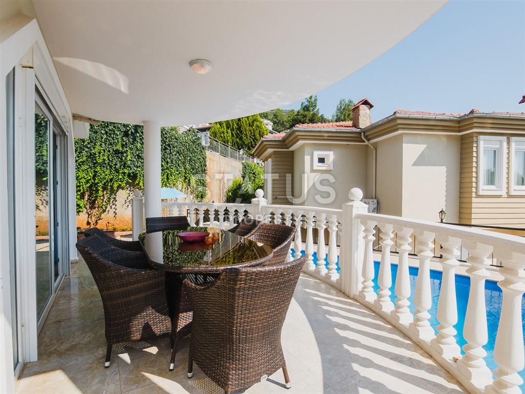 Потрясающая вилла с личным бассейном в центре Алании по отличной цене 200 кв.м. фото 39