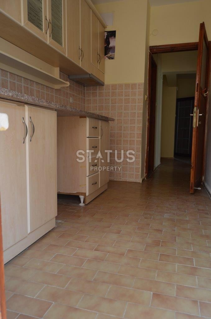 Недорогая трехкомнатная квартира в 200 метрах до моря, 110 м2 фото 3