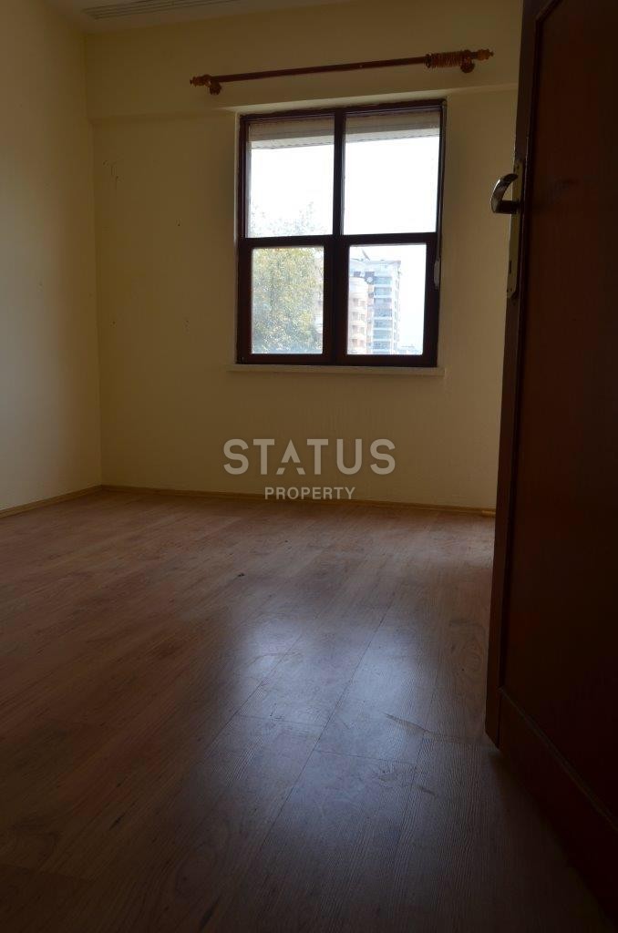 Недорогая трехкомнатная квартира в 200 метрах до моря, 110 м2 фото 9