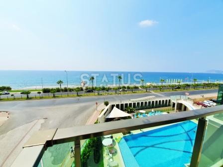 Трехкомнатные апартаменты с мебелью на первой береговой линии, Махмутлар, 120 м2. фото 16