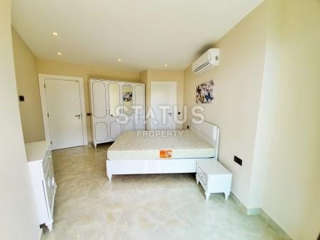 Трехкомнатные апартаменты с мебелью на первой береговой линии, Махмутлар, 120 м2. фото 12