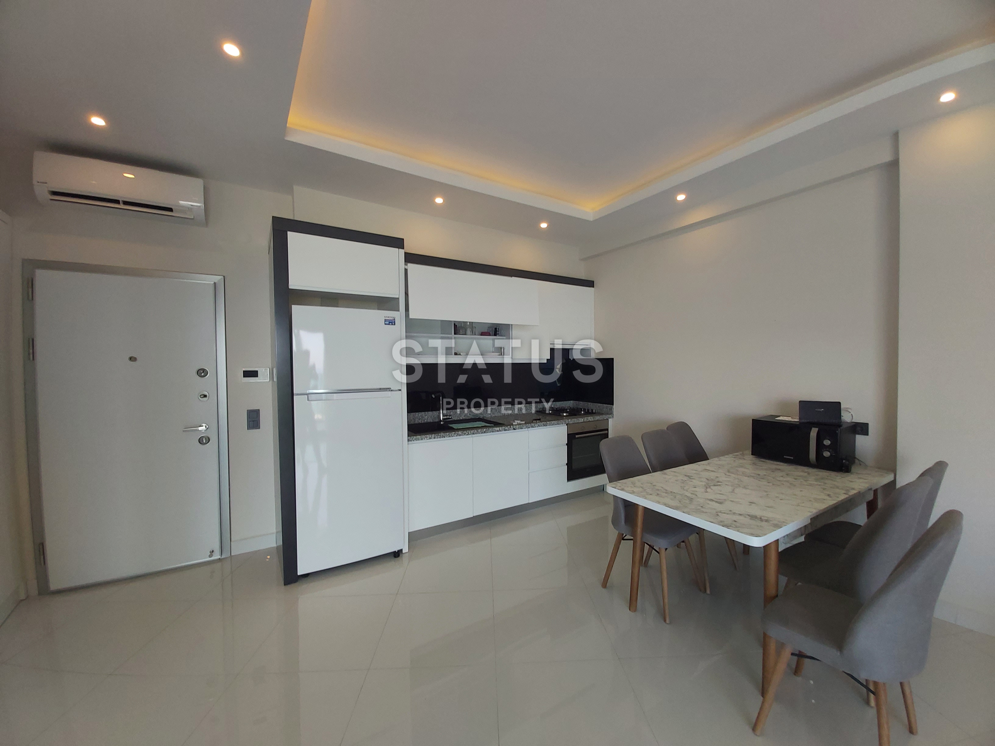 Spacious apartment overlooking the pore in premium residential complex in Kargicak. 70m2 фото 10