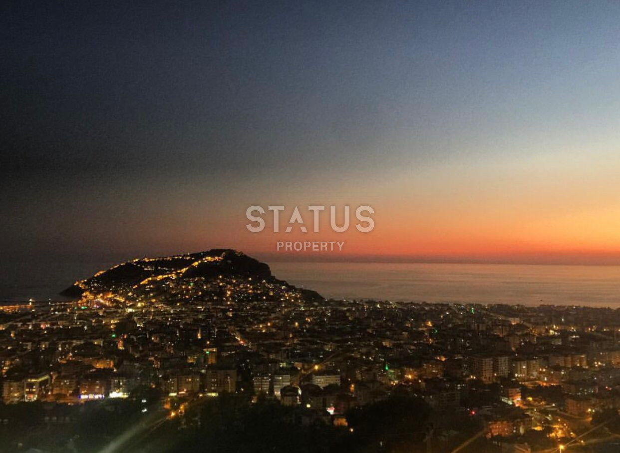 Furnished apartment 3+1 overlooking the city and the sea. 240m2 фото 13