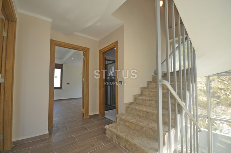 Вилла 5+1 в прекрасном районе Бекташ в Аланье. 376м2 фото 15