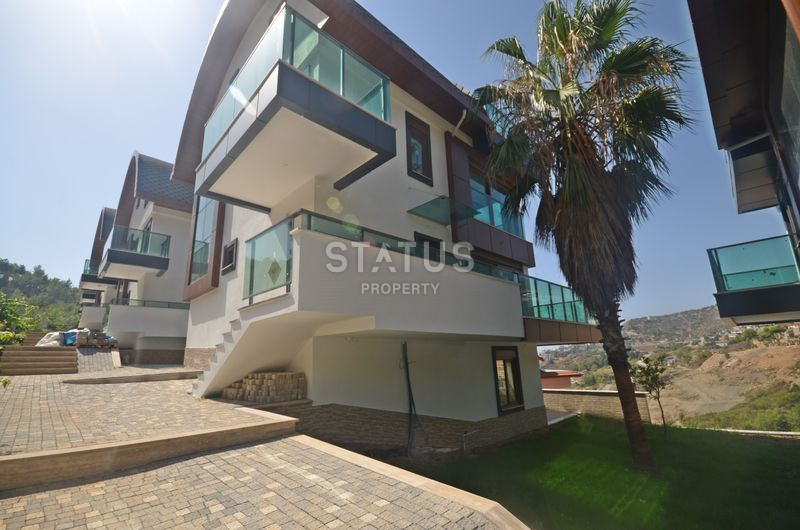 Вилла 5+1 в прекрасном районе Бекташ в Аланье. 376м2 фото 28