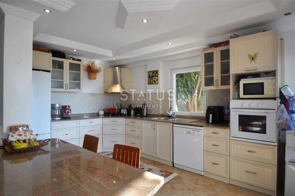 Очень просторны апартаменты 3+1 в Таунхаусе в Джикджилли. 220м2 фото 5