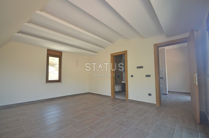 Шести комнатная вилла в прекрасном районе Бекташ в Аланье. 376м2 фото 14