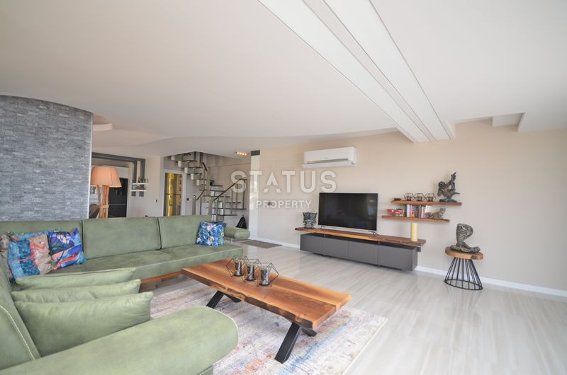 Luxurious duplex 3+1 in a luxury residential complex in Kargicak. 217m2 фото 22