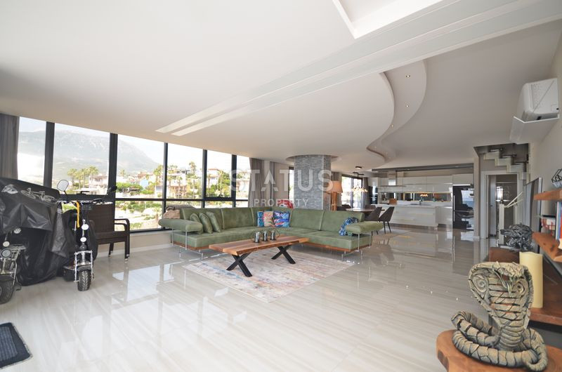 Luxurious duplex 3+1 in a luxury residential complex in Kargicak. 217m2 фото 26