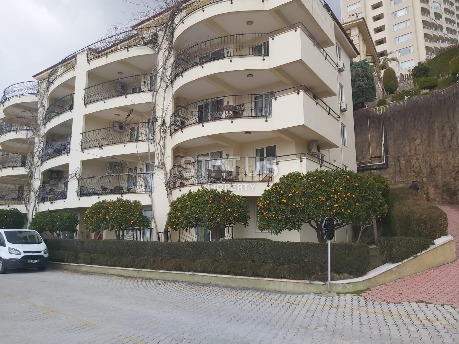 Duplex with a garden in one of the richest complexes in Kargicak. 150m2 фото 39