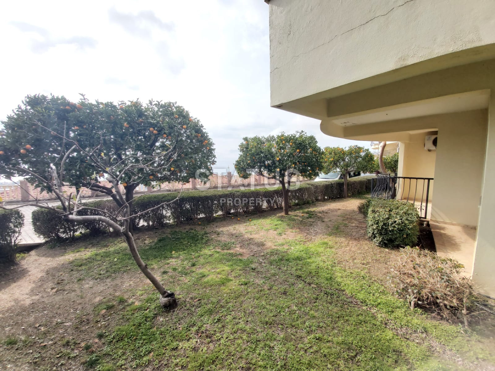 Duplex with a garden in one of the richest complexes in Kargicak. 150m2 фото 43