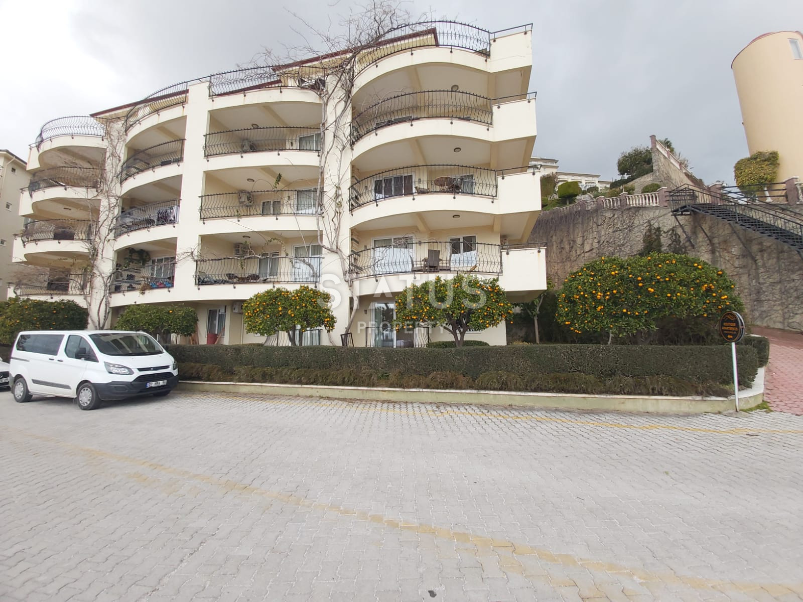 Duplex with a garden in one of the richest complexes in Kargicak. 150m2 фото 44