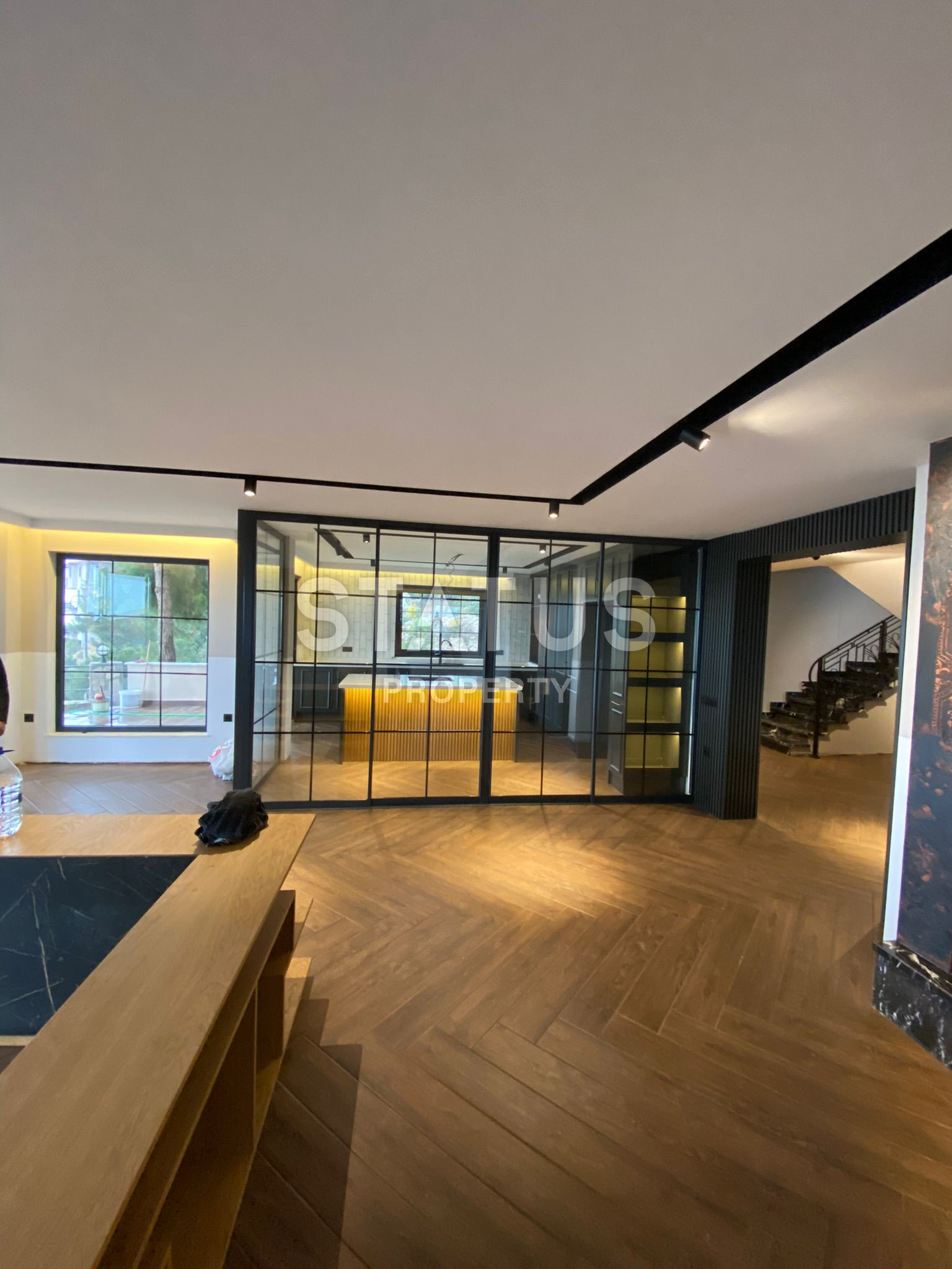 Modern villa in Bektash area with stunning views. 6+1 - 600m. фото 3